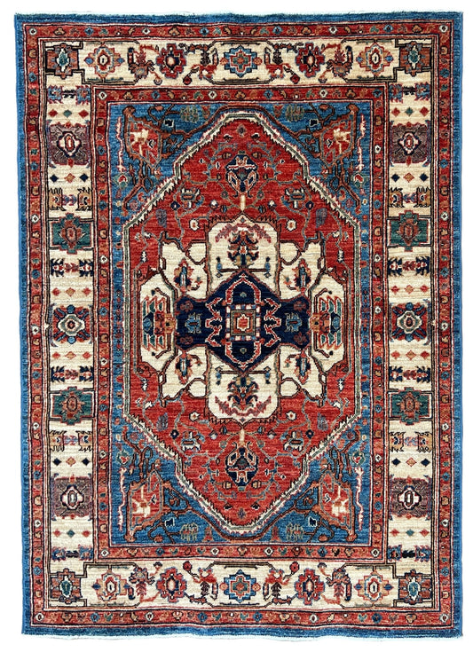 Transitional Serapi 4'1"x5'10" Area Rug