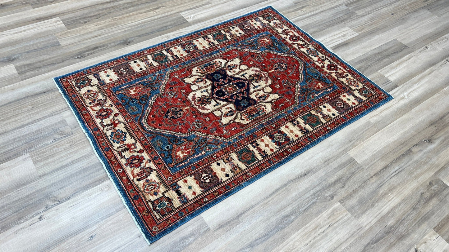 Transitional Serapi 4'1"x5'10" Area Rug
