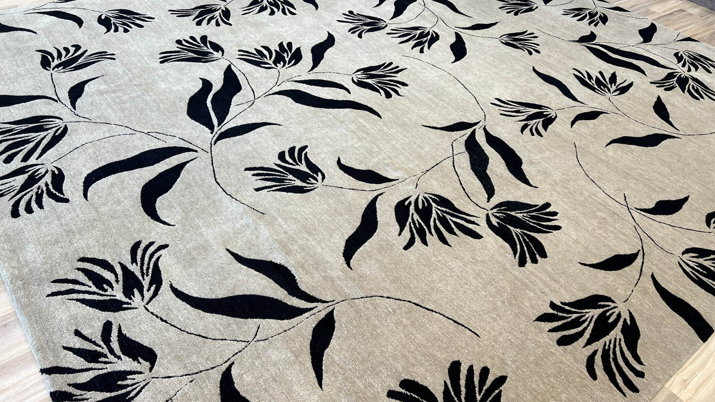 Tufenkian French Tulips 12'2''x14'8'' Area Rug