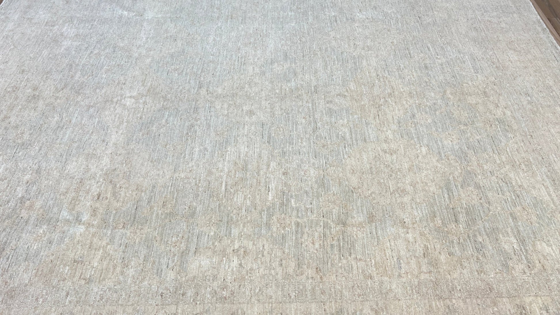 Muted Oushak 8'1" x 9'5" - Wooden Looms Rug Gallery