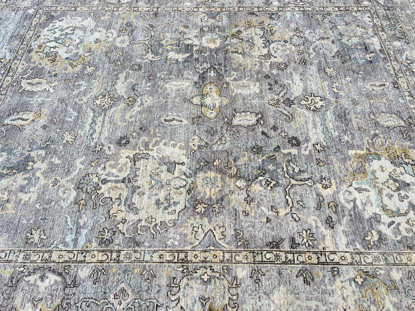Vintage Look Oushak 8'2"x10'2" Area Rug
