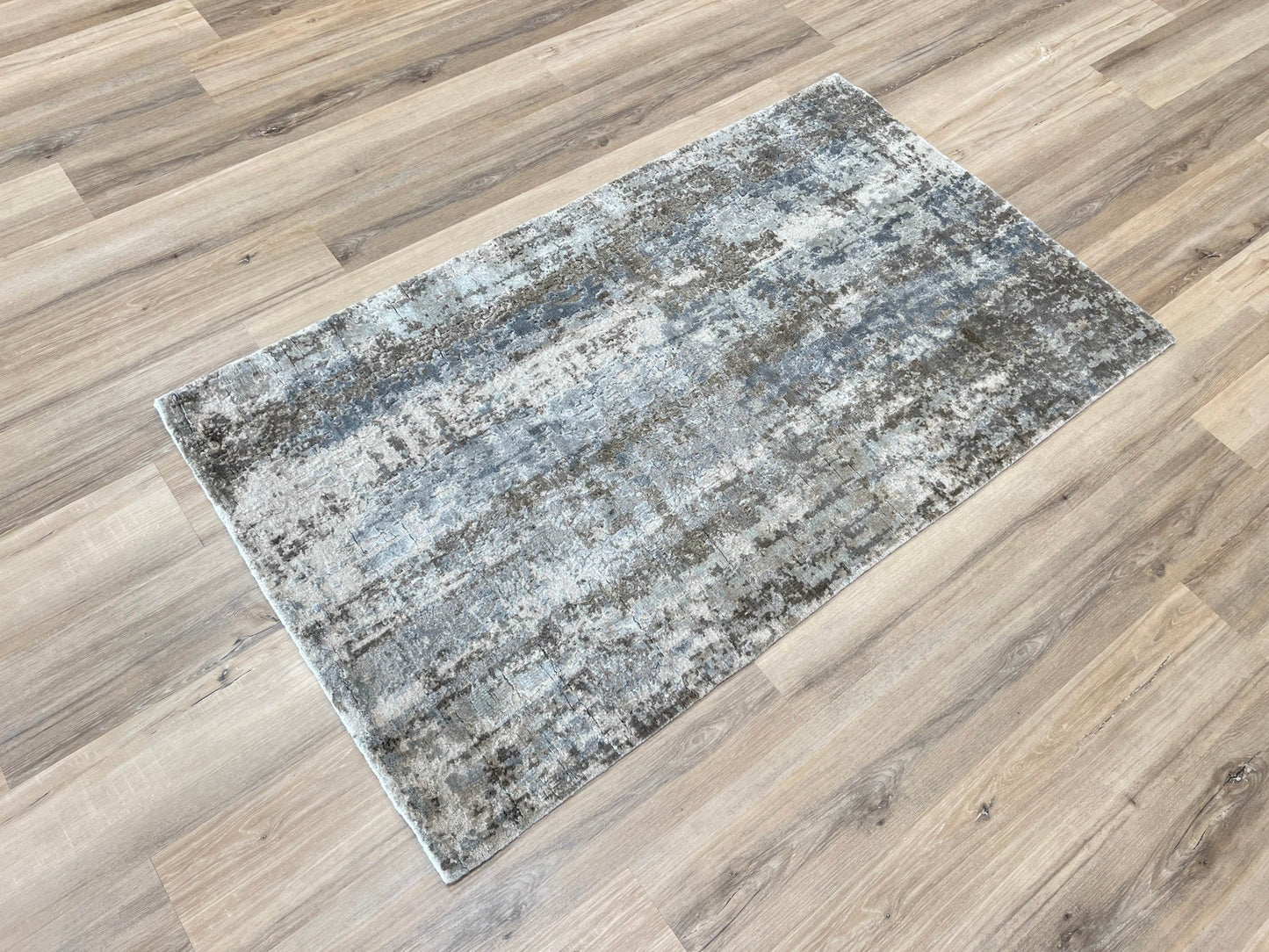 Abstract Modern 3'x5'1" Area Rug