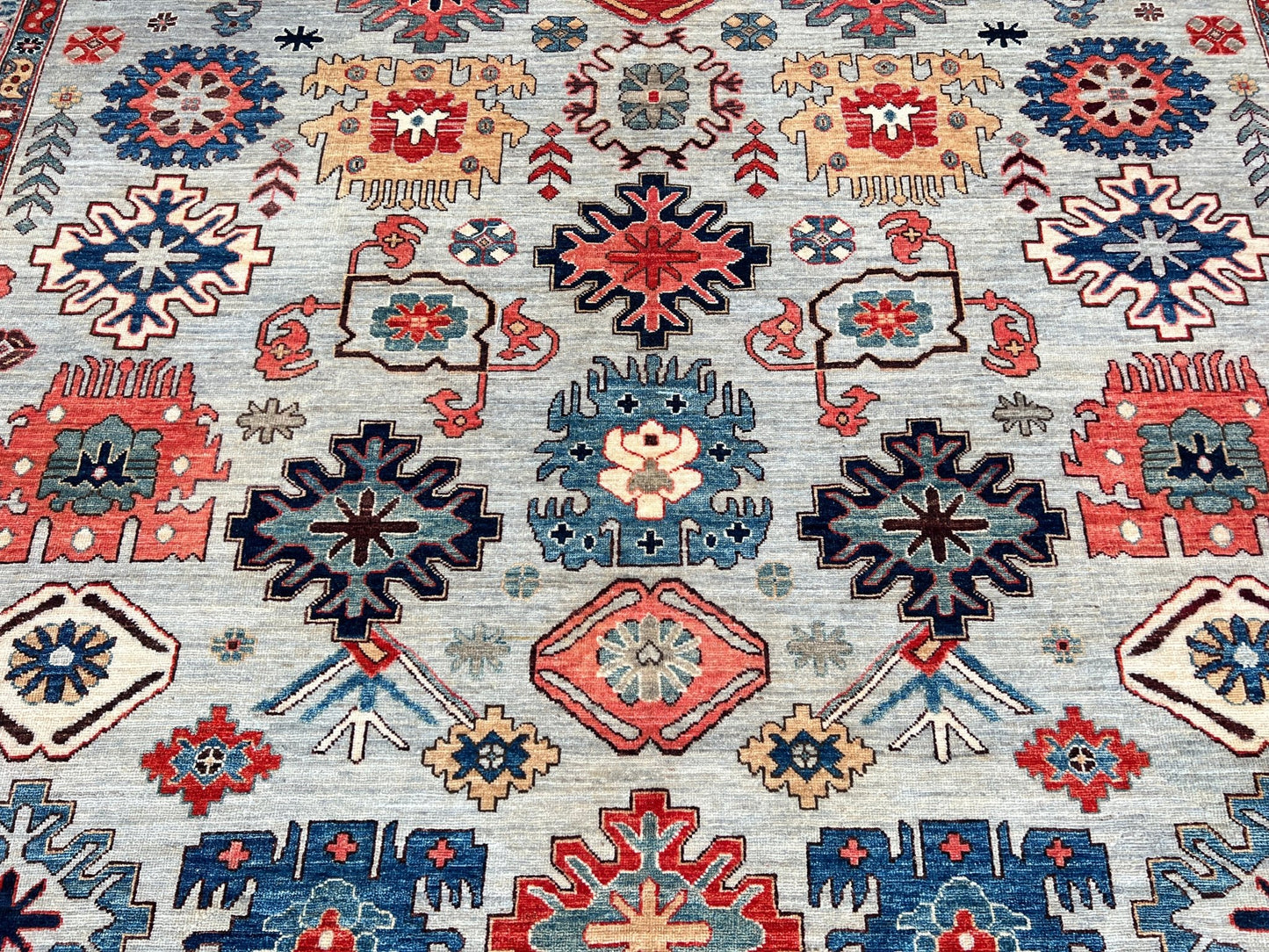 Transitional Bijar 9'9"x13'8" Area Rug