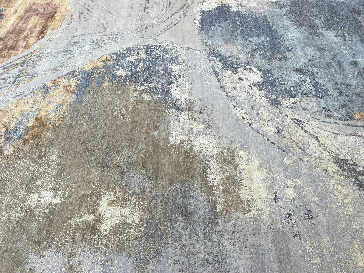 Abstract Modern 10'x14'2" Area Rug