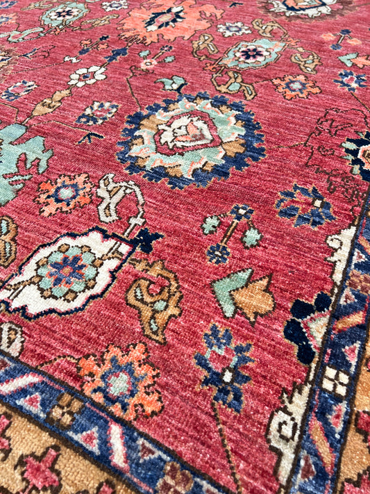 Transitional Heriz 4'x6'1" Area Rug