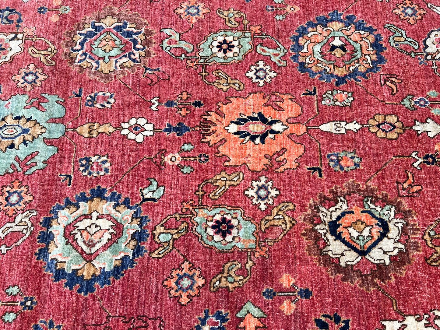 Transitional Heriz 4'x6'1" Area Rug
