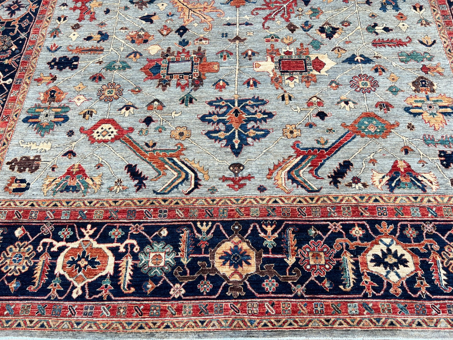 Transitional Serapi 9'11"x13'11" Area Rug