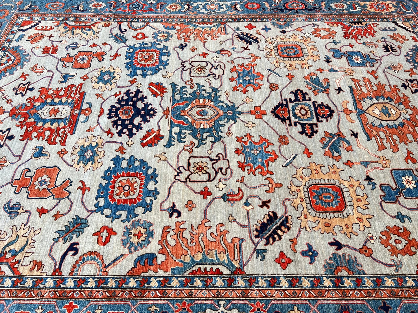 Transitional Heriz 10'2"x14'1" Area Rug