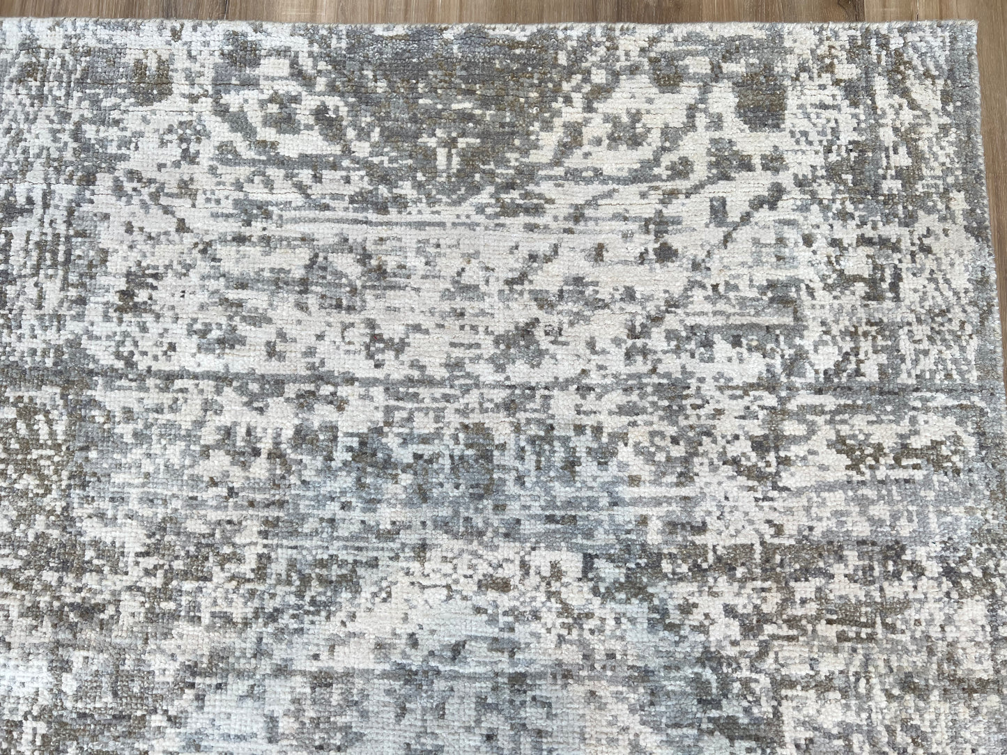 Vintage Look Tabriz 3'11" x 6'1" Area Rug