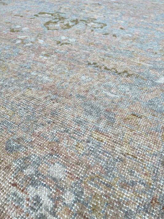 Vintage Look Oushak 4'x6' Area Rug