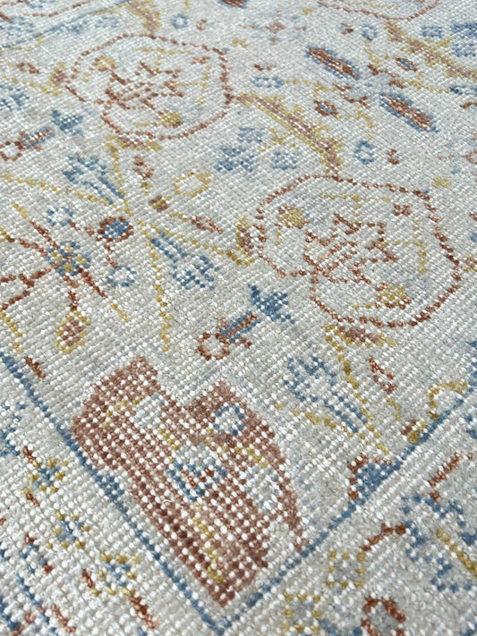 Vintage Look Tabriz 2'x3' Area Rug