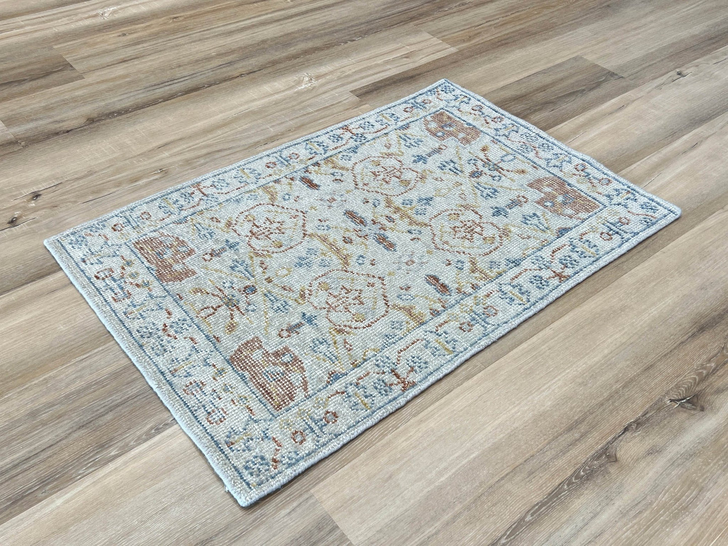 Vintage Look Tabriz 2'x3' Area Rug