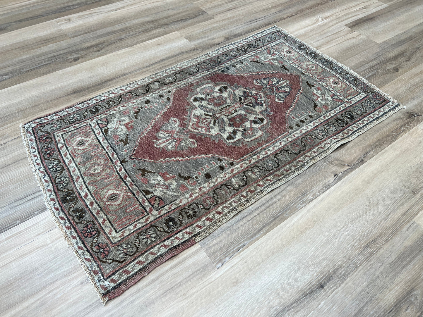 Turkish Vintage 2'1"x3'7" Area Rug
