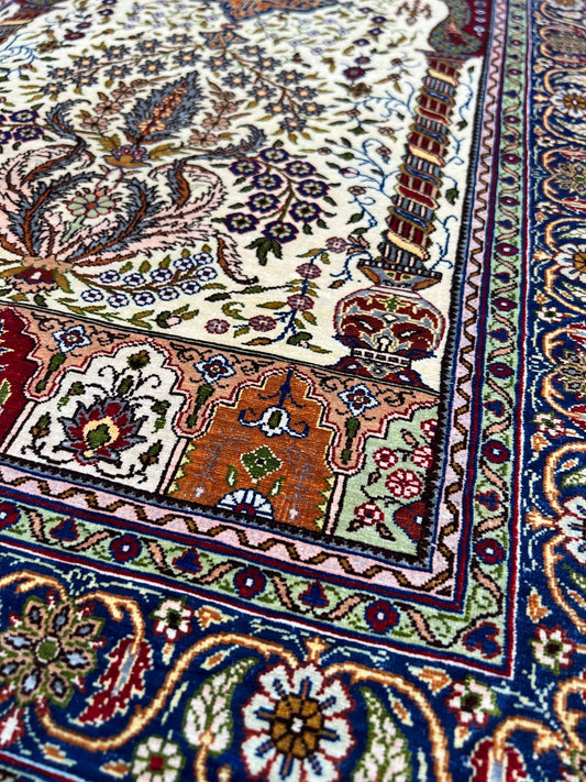 Traditional Hereke 2'1"x3'2" Area Rug