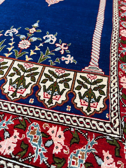 Traditional Hereke 2'0"x3'1" Area Rug