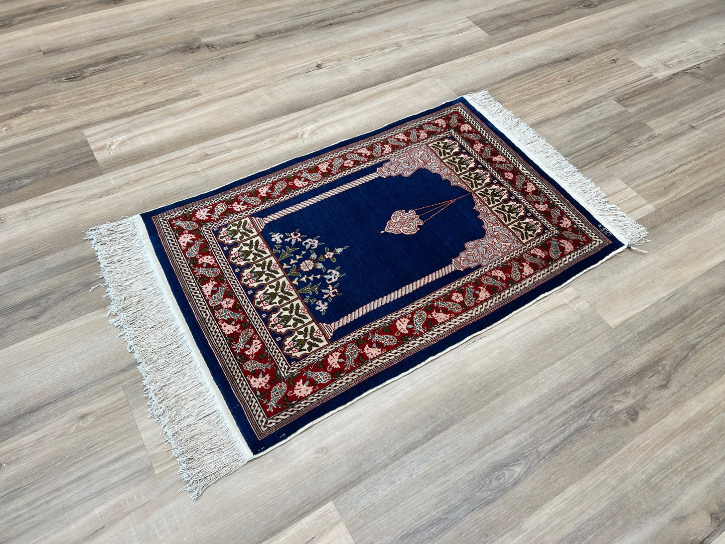 Traditional Hereke 2'0"x3'1" Area Rug
