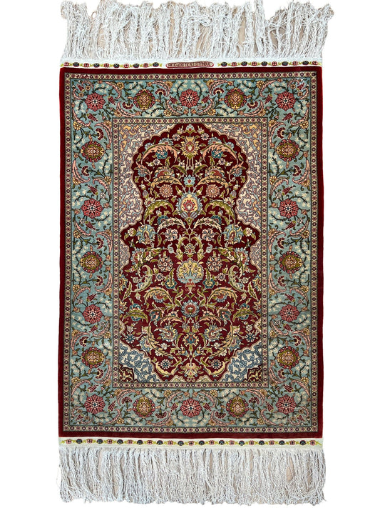 Traditional Hereke 1'10"x2'8" Area Rug
