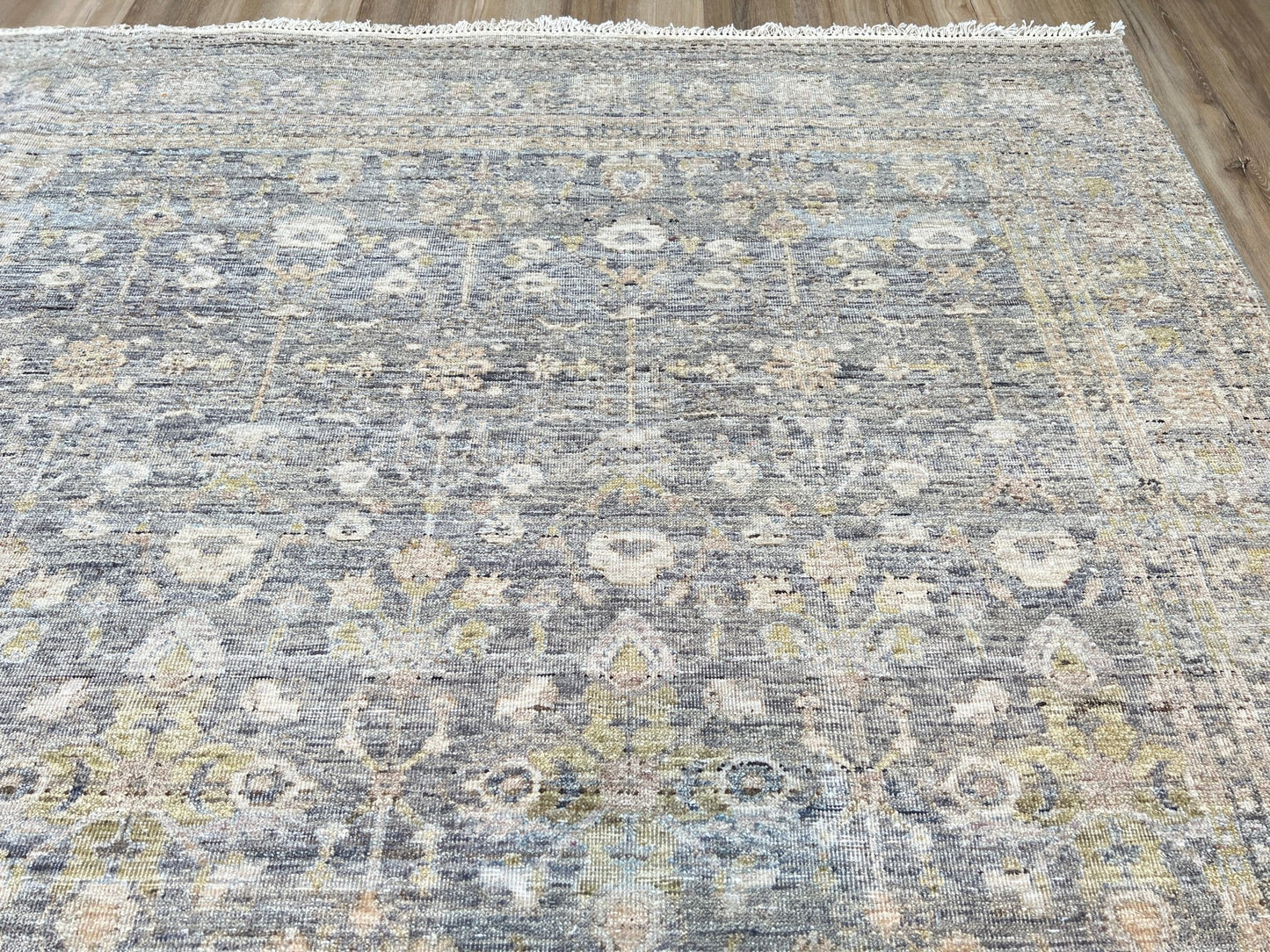 Vintage Look Agra 10'2"x14'2" Area Rug