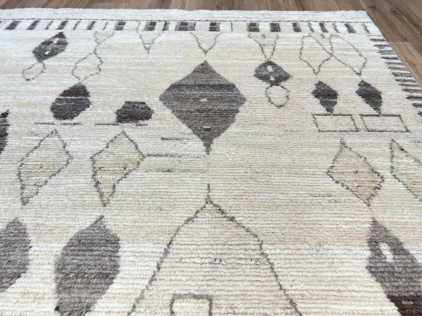 Moroccan Style 10'0"x14'0" Area Rug