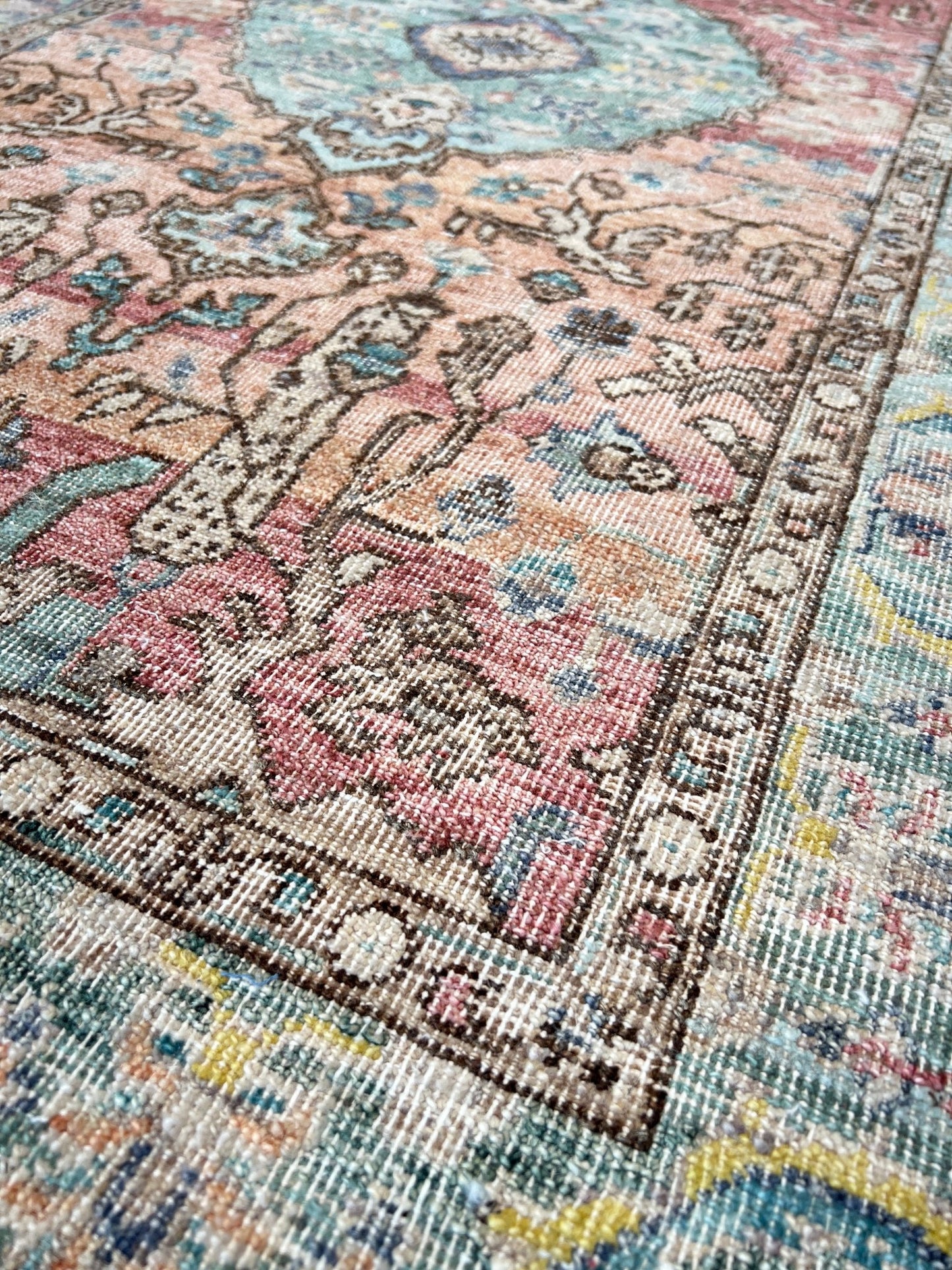Vintage Look Tabriz 2'11"x5'1" Area Rug