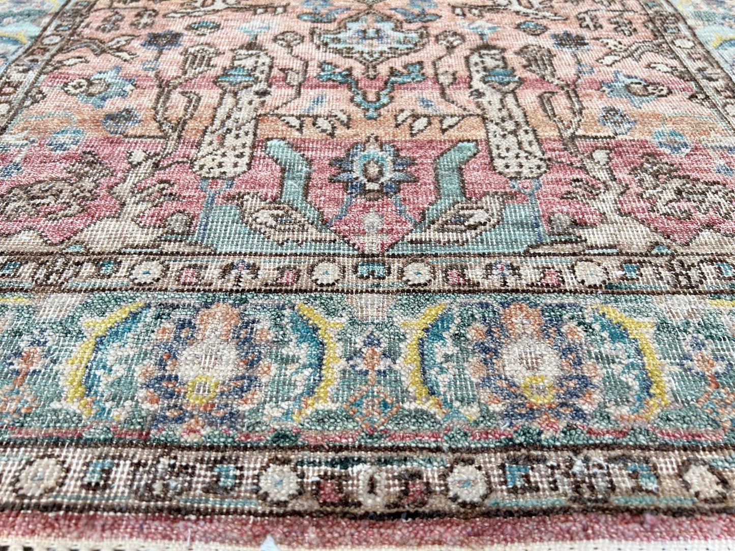 Vintage Look Tabriz 2'11"x5'1" Area Rug
