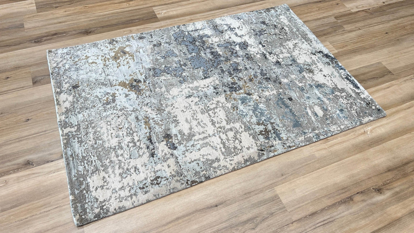 Abstract Modern 4'0"x6'0" Area Rug