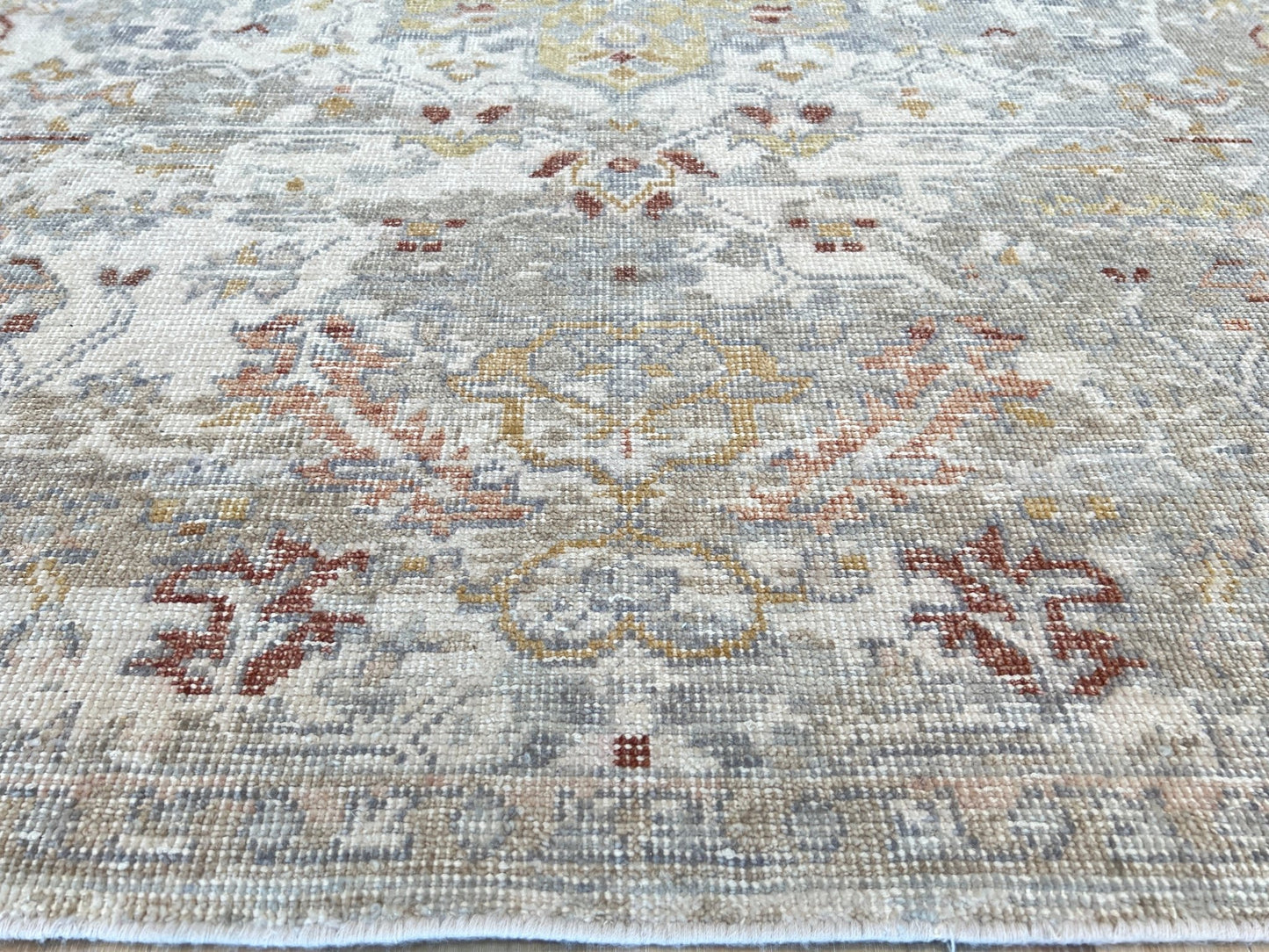 Vintage Look Oushak 4'2"x5'11" Area Rug