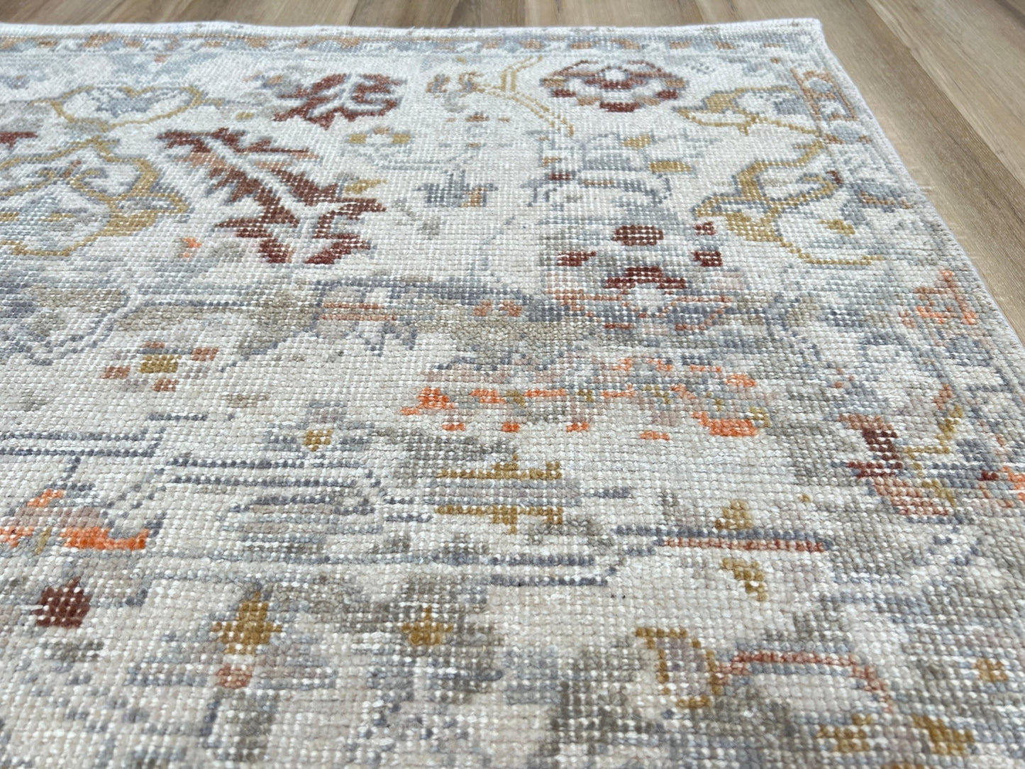 Vintage Look Oushak 4'2"x5'11" Area Rug