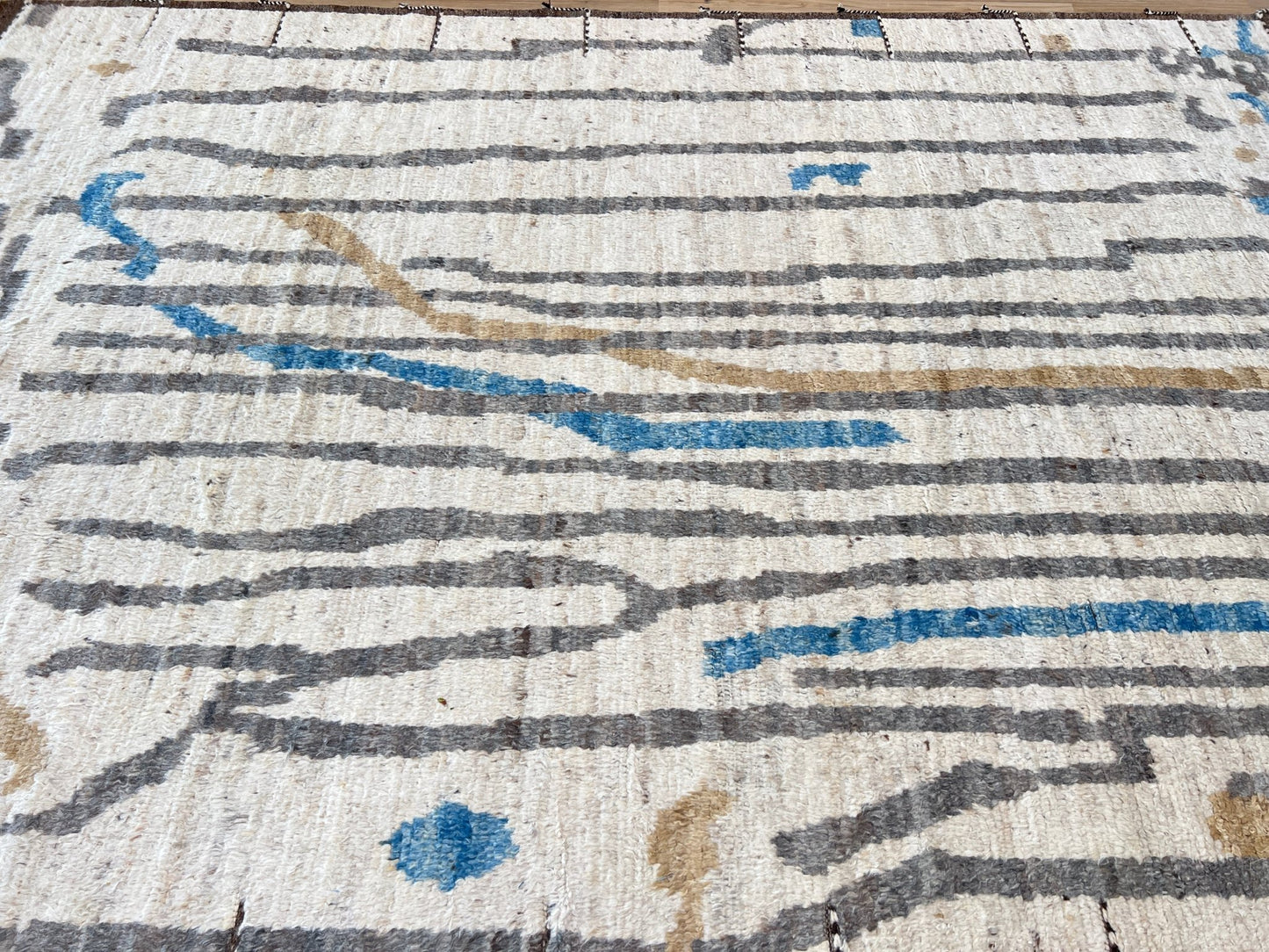 Moroccan Style 8'10"x12'4" Area Rug