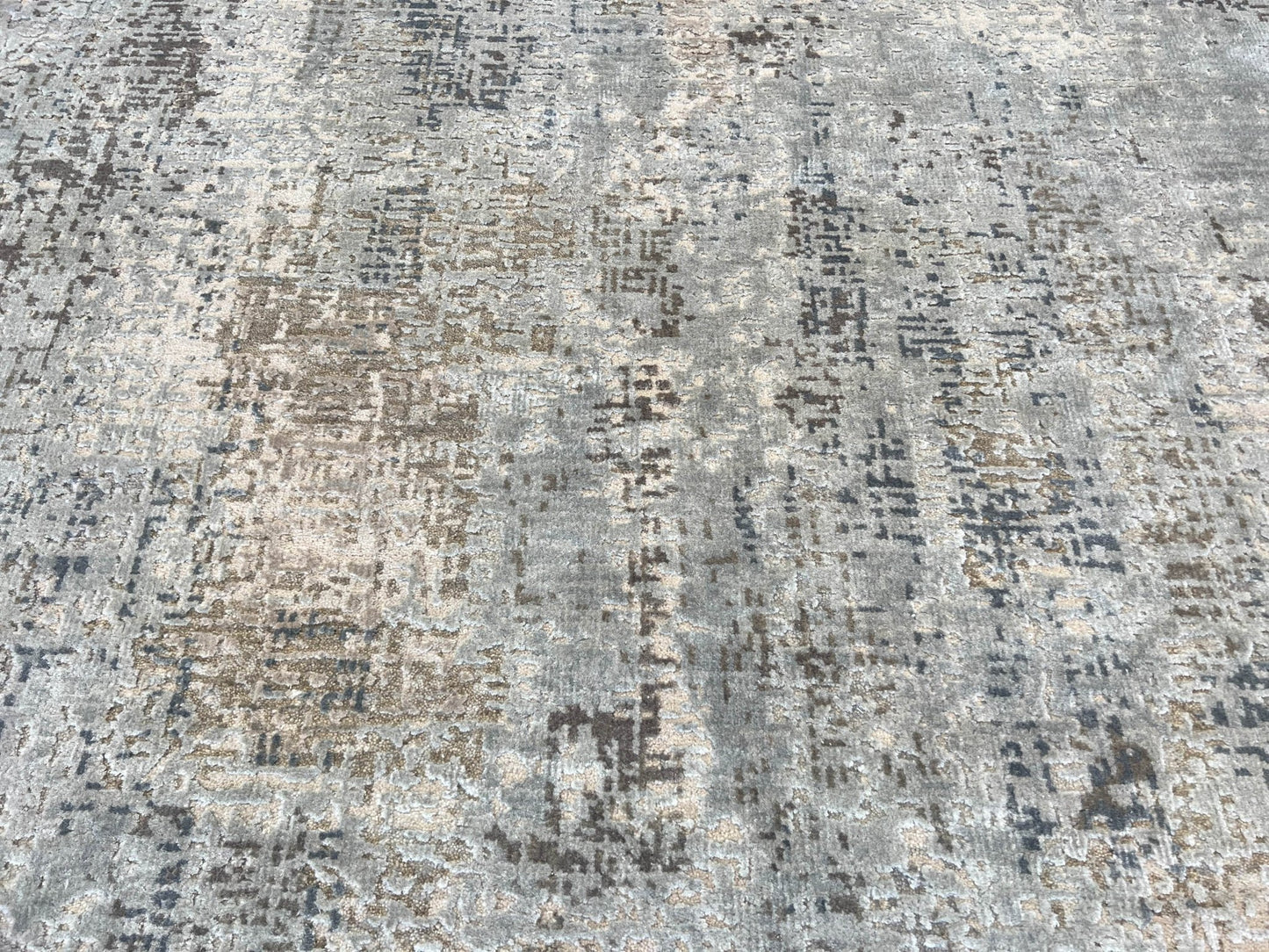 Abstract Modern 4'11"x6'11" Area Rug