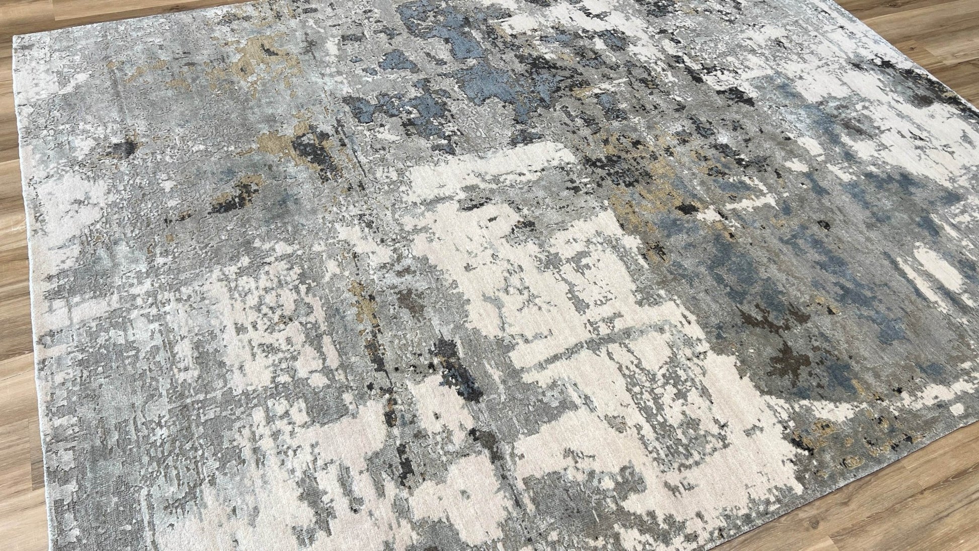 Abstract Modern 8'0"x10'2" Area Rug