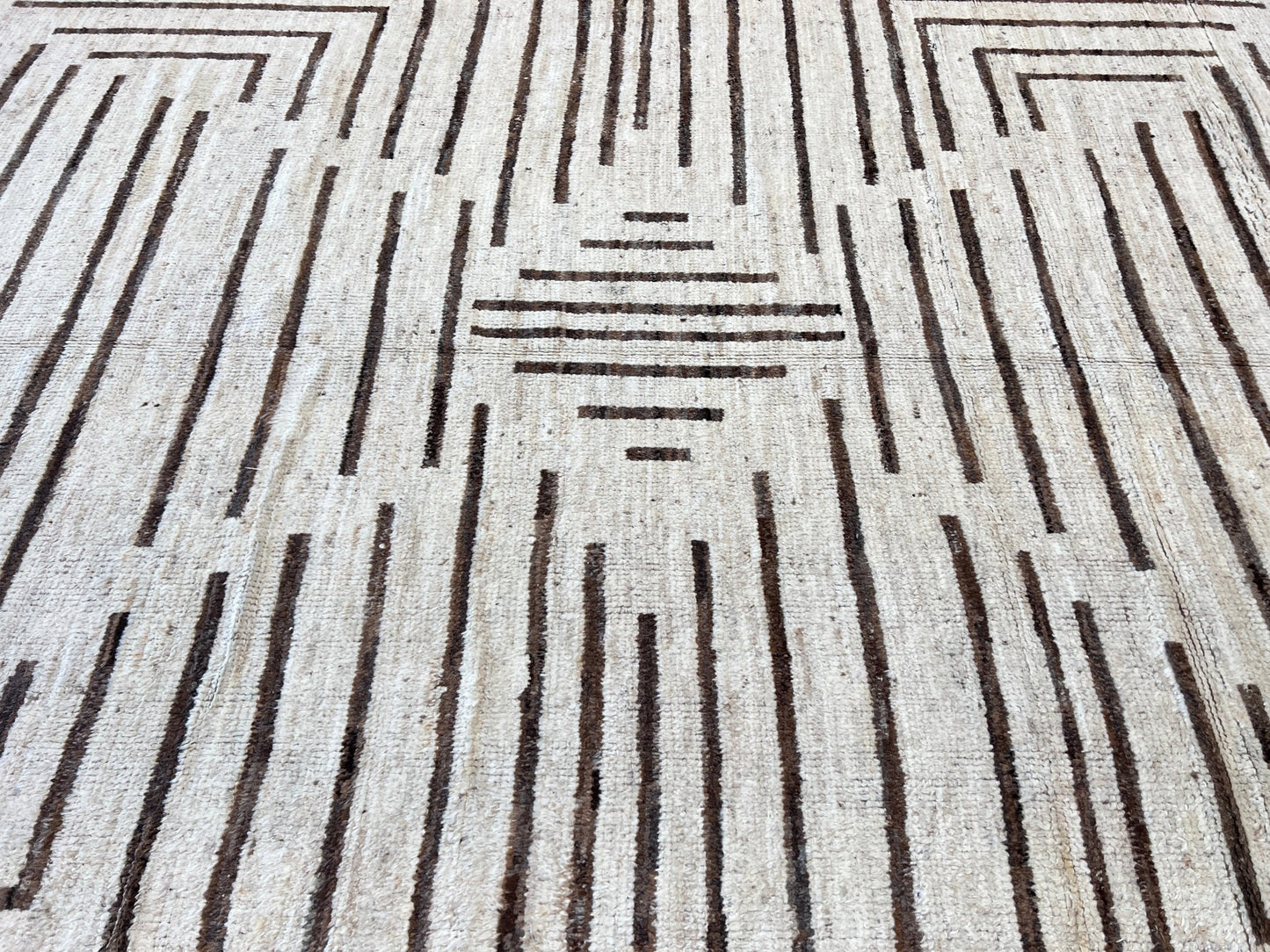Moroccan Style 9'11"x13'6" Area Rug