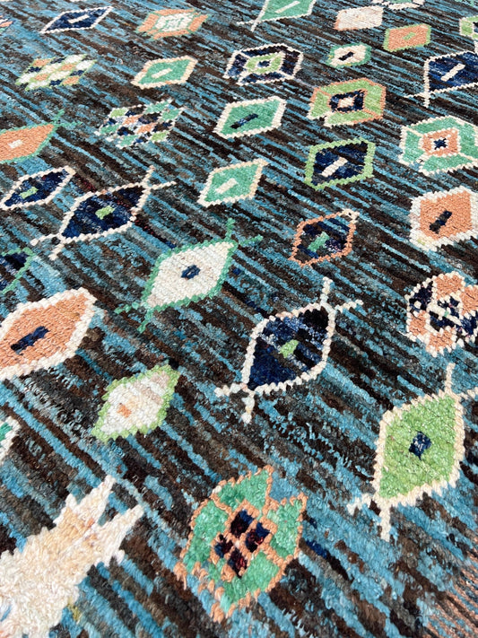 Moroccan Style 6'6"x9'6" Area Rug