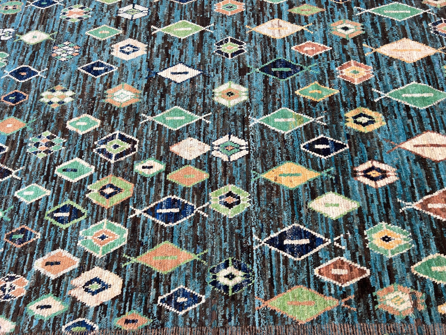 Moroccan Style 6'6"x9'6" Area Rug