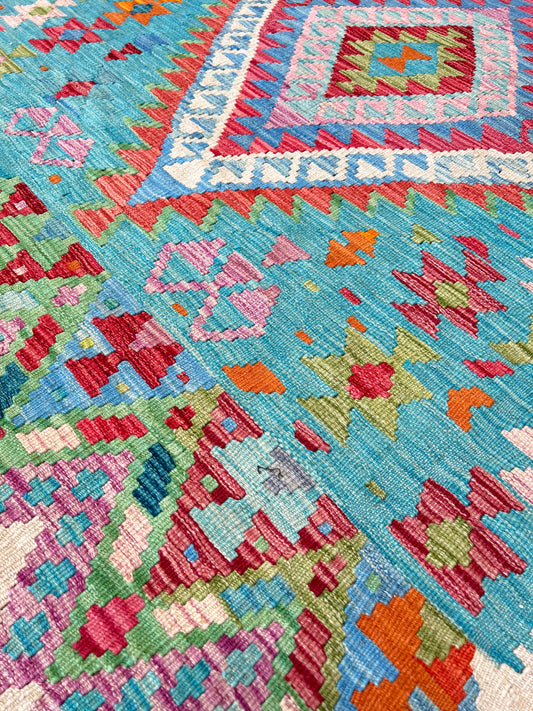 Flatweave Kilim 4'2"x5'9" Area Rug