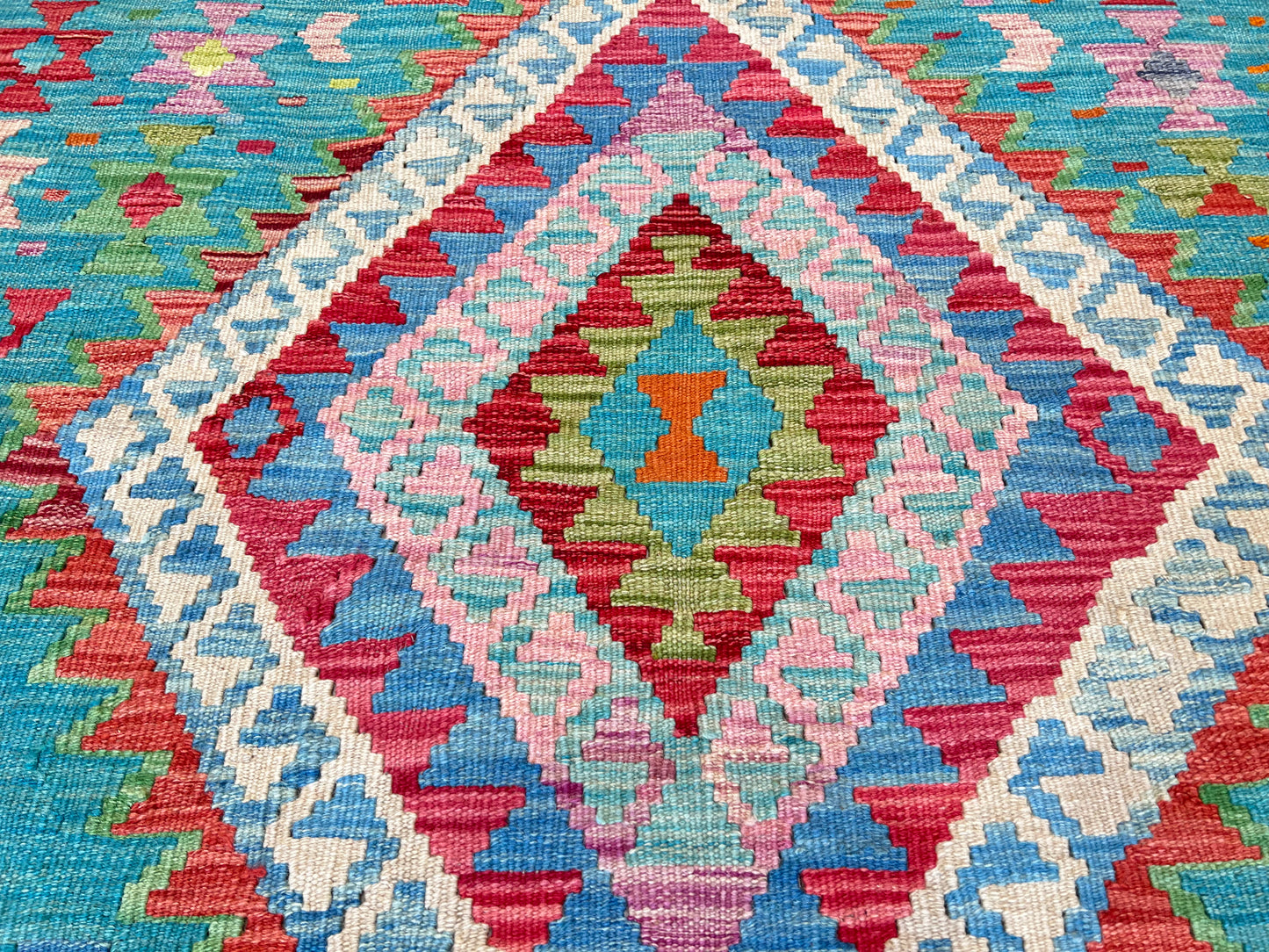 Flatweave Kilim 4'2"x5'9" Area Rug