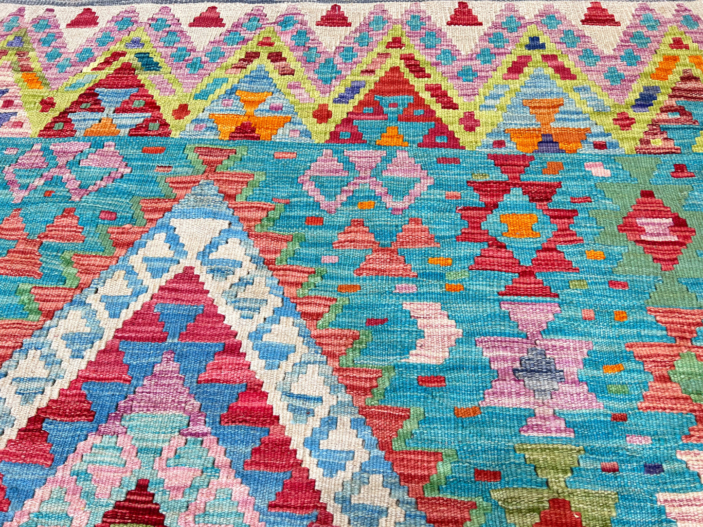 Flatweave Kilim 4'2"x5'9" Area Rug