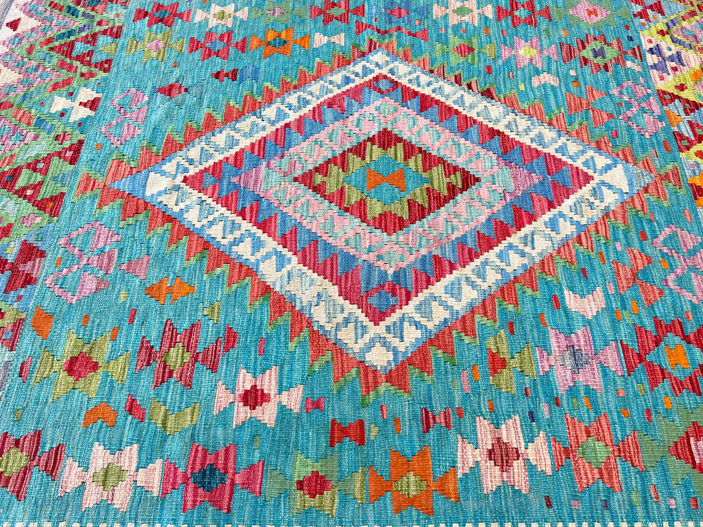Flatweave Kilim 4'2"x5'9" Area Rug