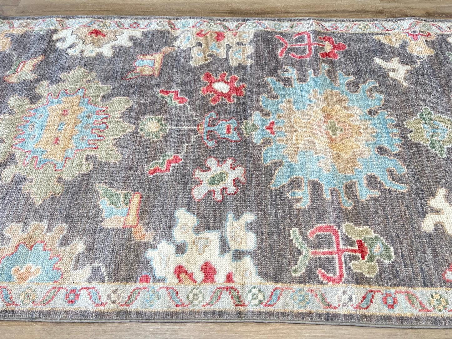 Floral Oushak 3'0"x5'4" Area Rug