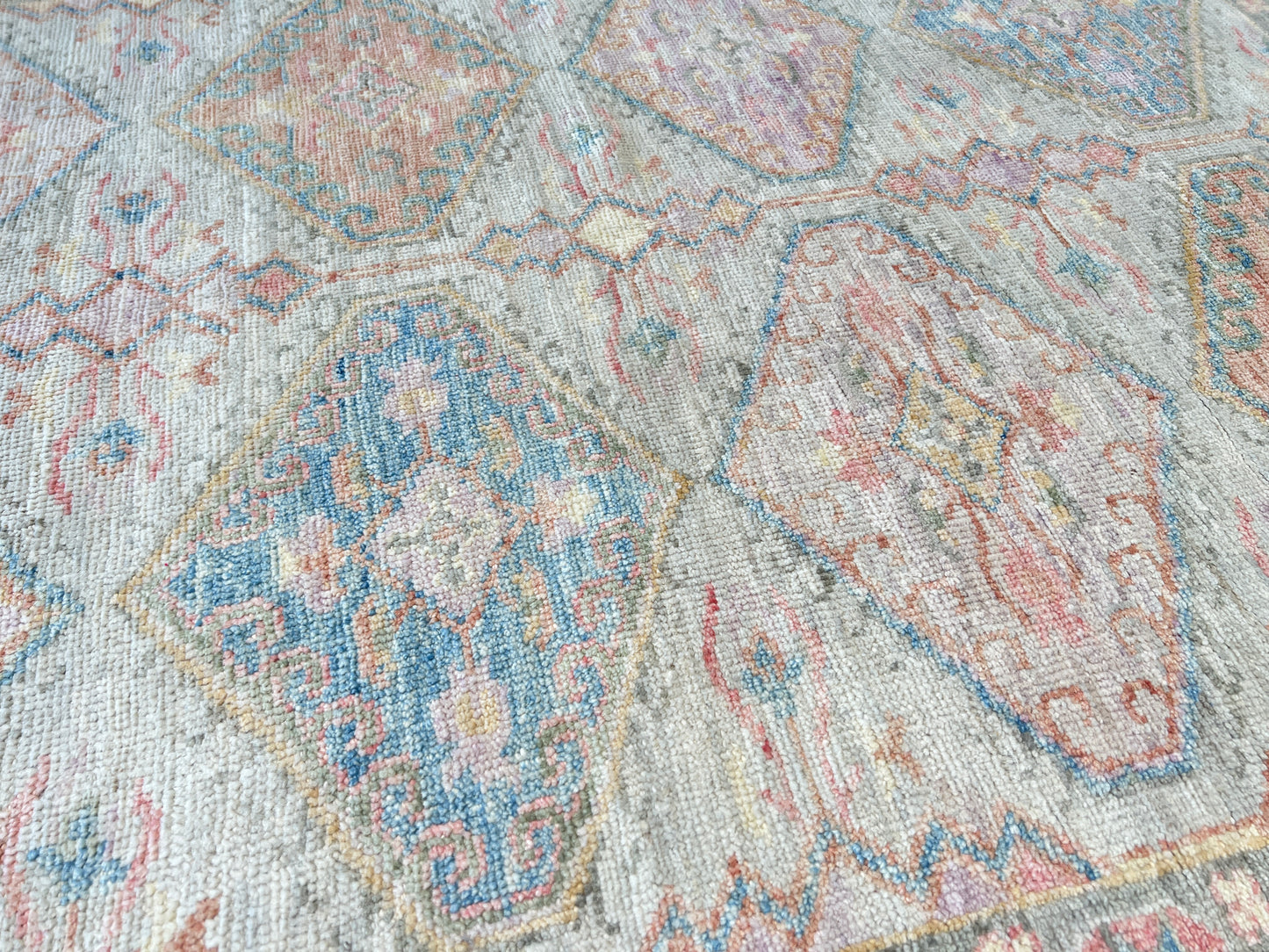 Geometric Oushak 3'11"x5'11" Area Rug