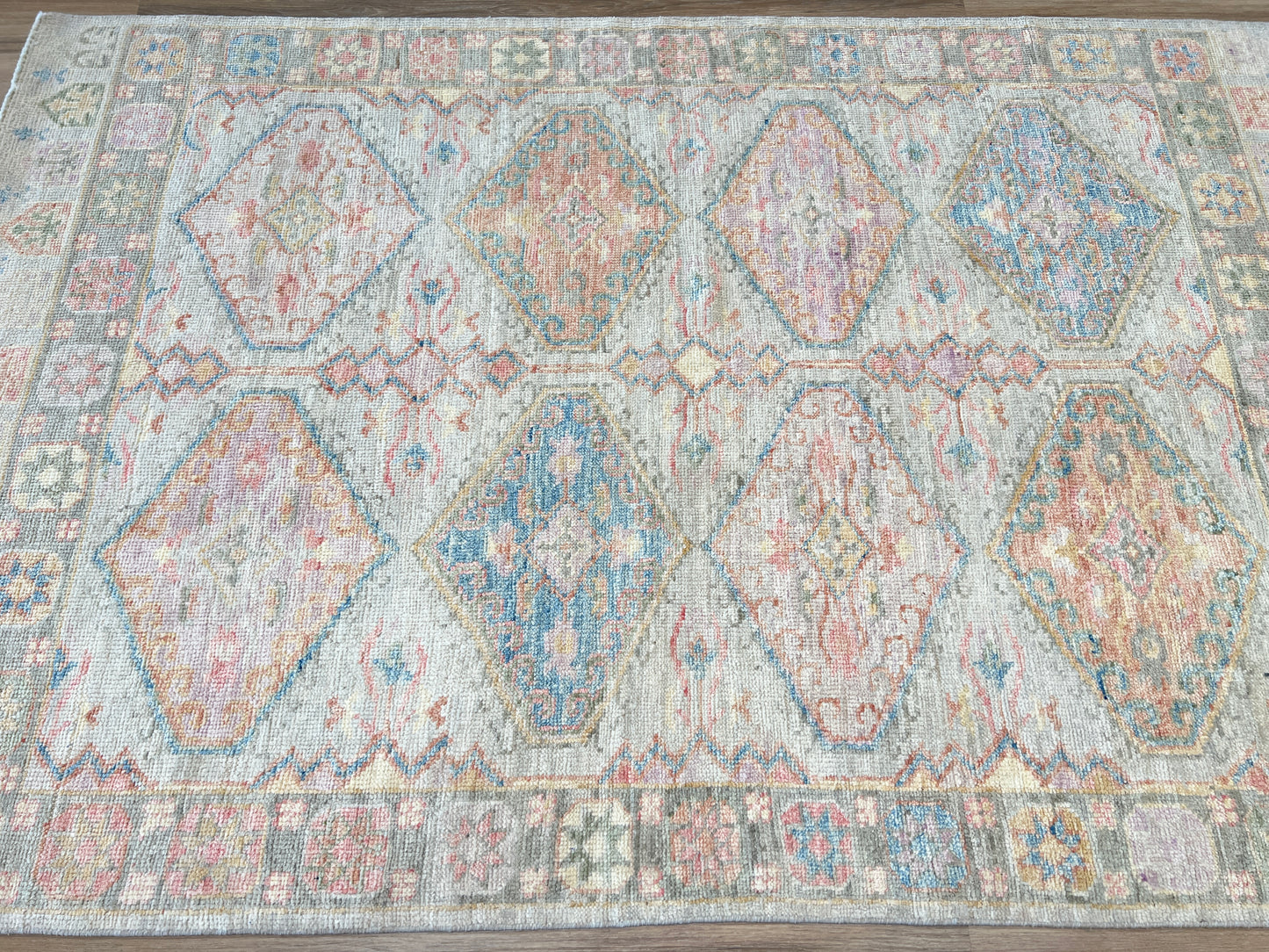 Geometric Oushak 3'11"x5'11" Area Rug