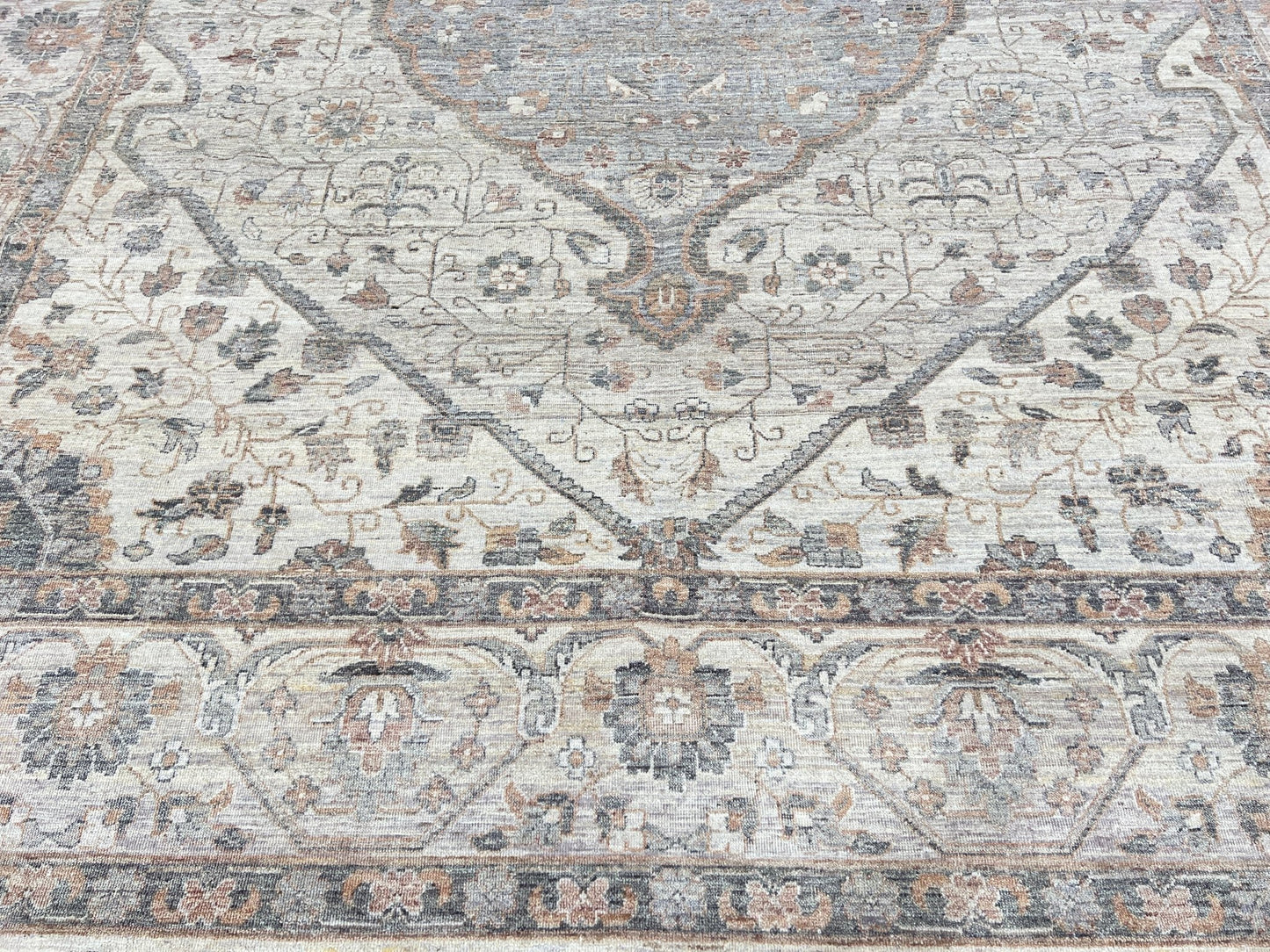 Vintage Look Tabriz 10'2"x13'11" Area Rug