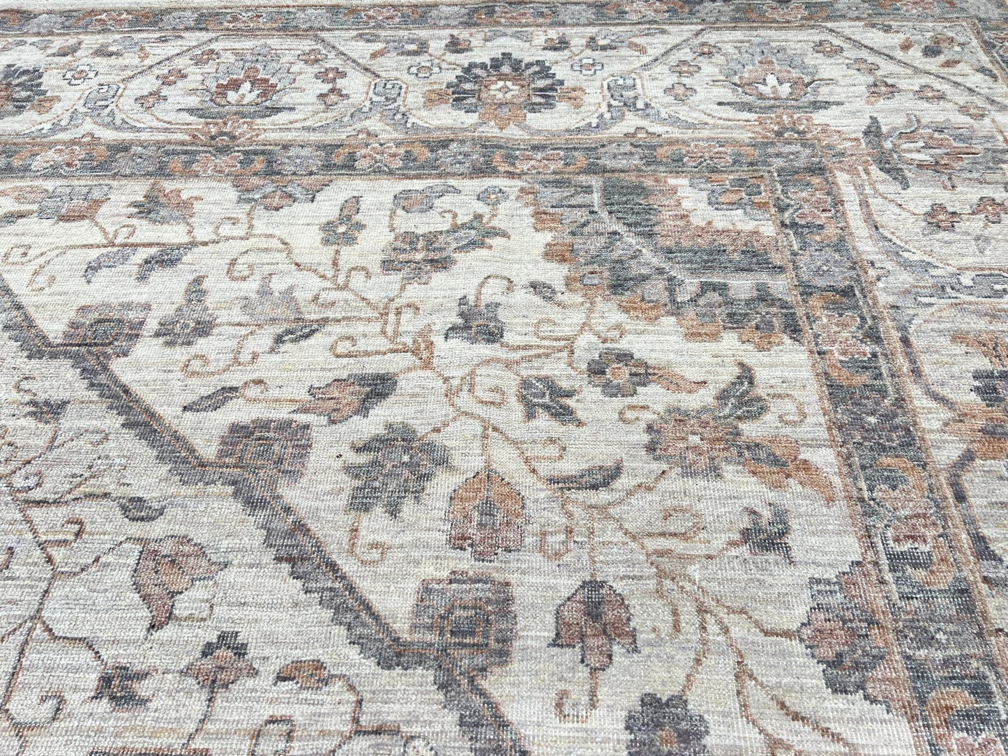 Vintage Look Tabriz 10'2"x13'11" Area Rug