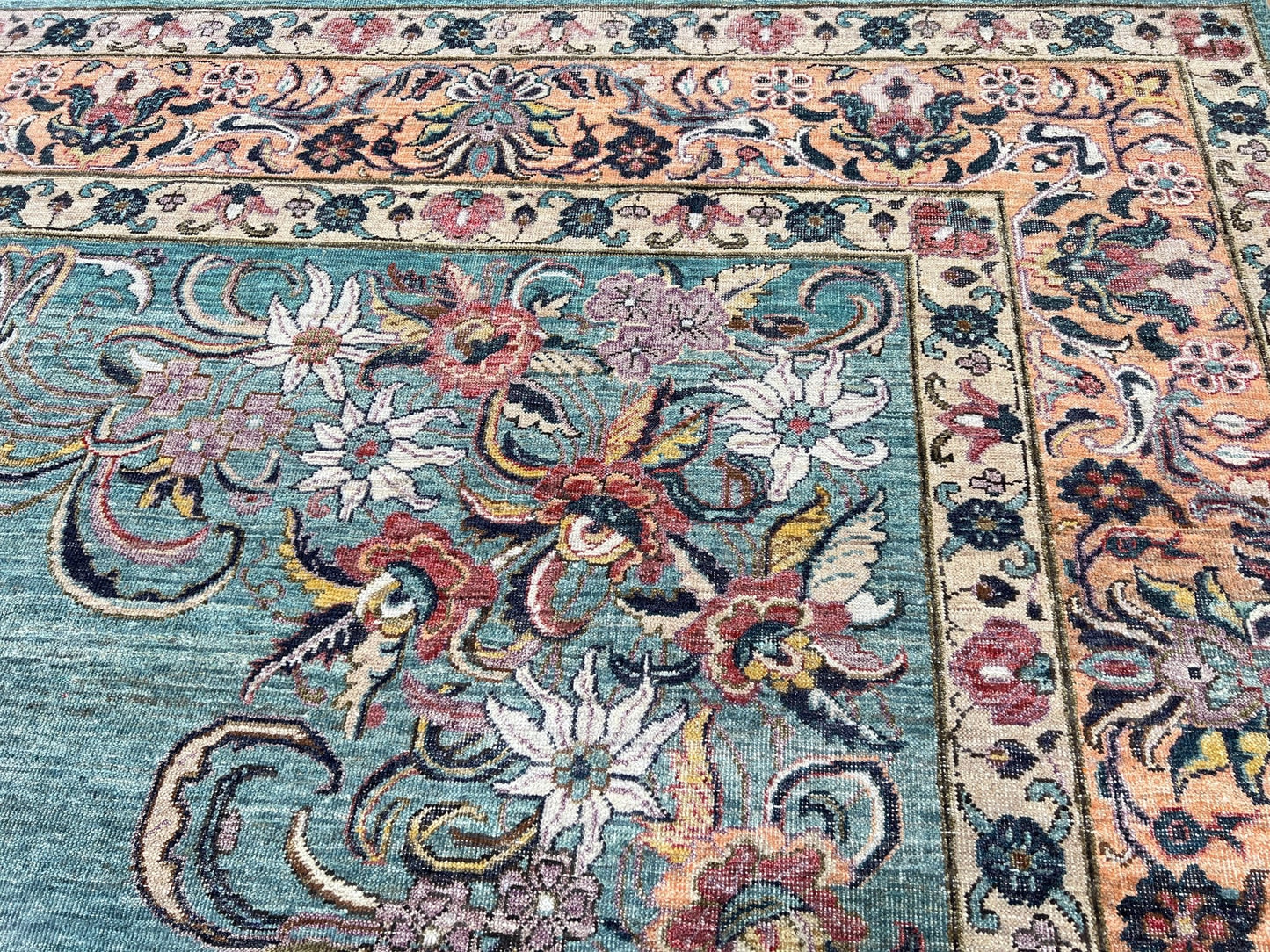 Vintage Look Lilihan 9'3"x12'0" Area Rug