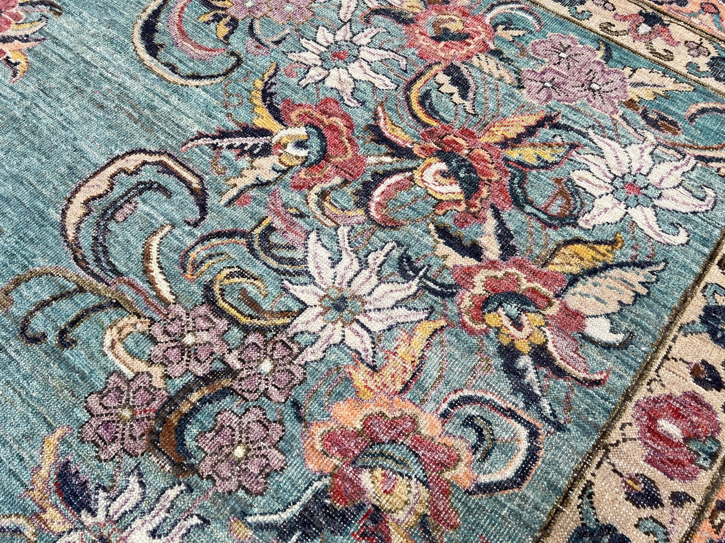 Vintage Look Lilihan 9'3"x12'0" Area Rug