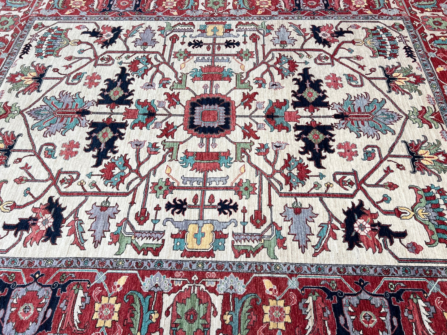Transitional Heriz 9'2"x12'6" Area Rug
