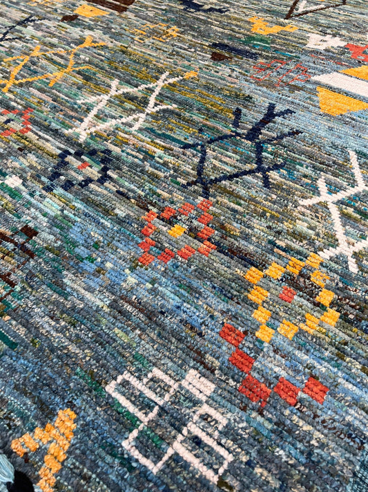 Moroccan Style 10'4"x13'6" Area Rug