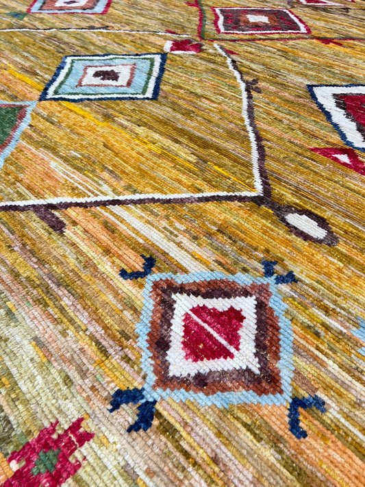 Moroccan Style 9'8"x13'7" Area Rug