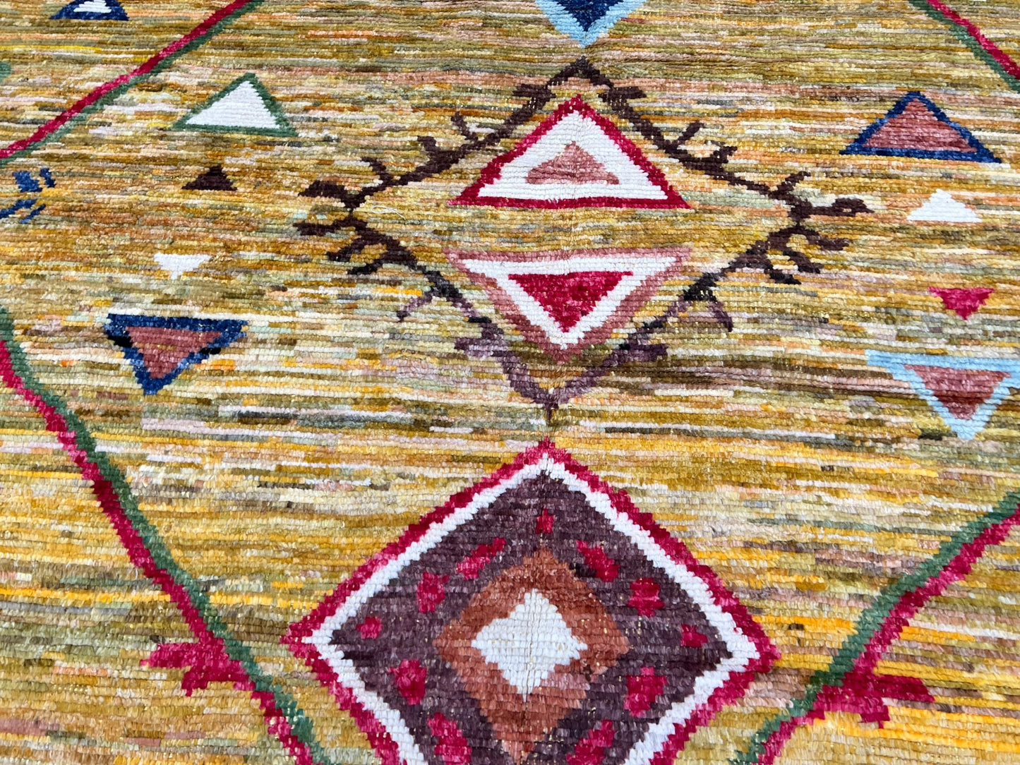 Moroccan Style 9'8"x13'7" Area Rug