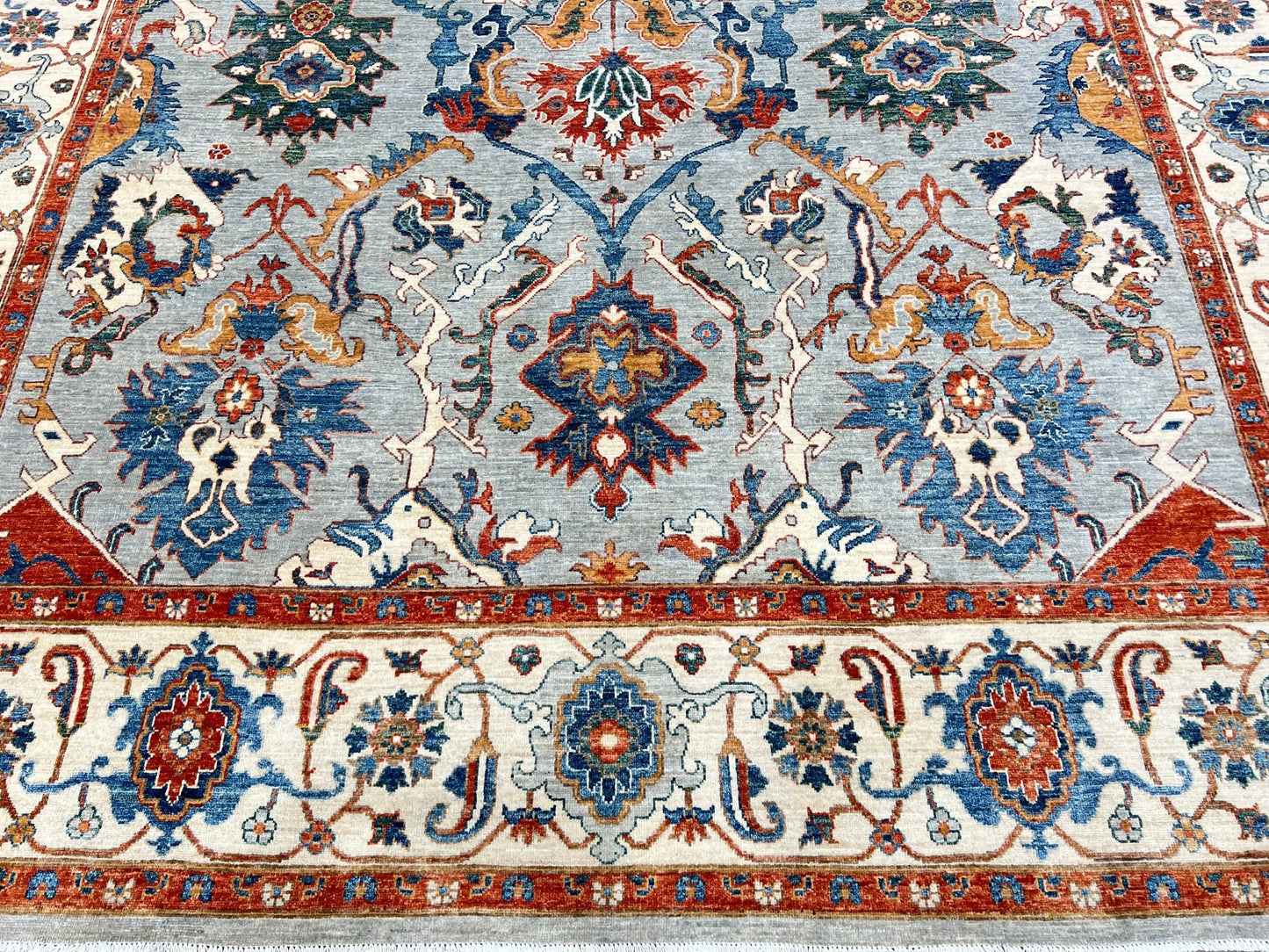 Transitional Heriz 8'10"x11'11" Area Rug